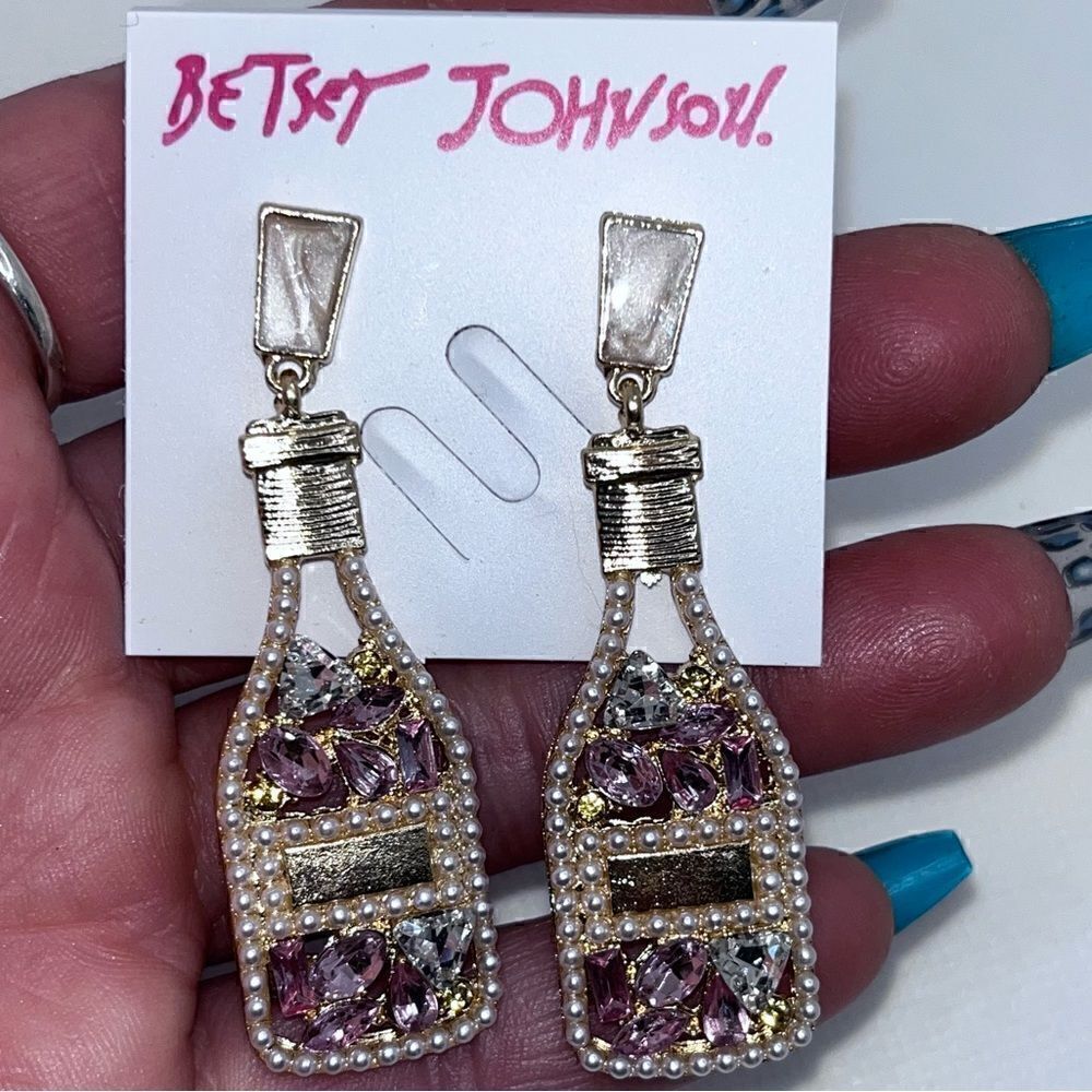 EARRINGS! Betsey Johnson Champagne bottle CHEERS🥂 Gemstone Bubbles BNWT